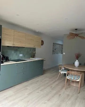 Cosy Quartier Gare Lafayette Avec Et Sauna Privatif アンジェ